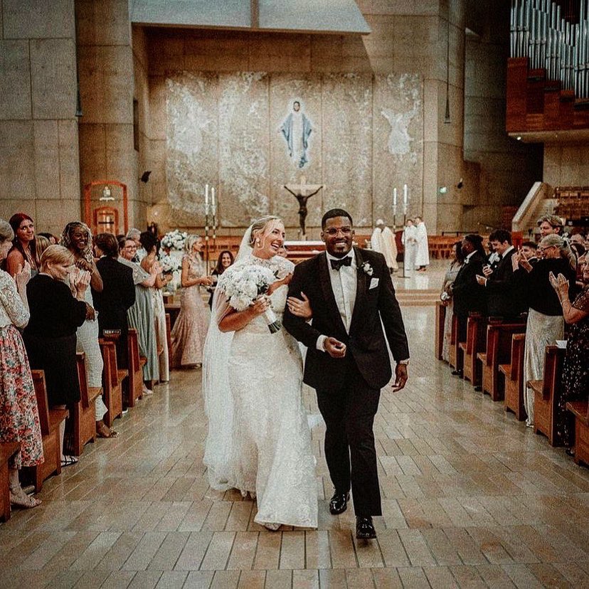 A match made on the Varsity Walk 💙

<a href="/Pitt_VB/">Pitt Volleyball</a> great 💍 <a href="/Pitt_WRES/">Pitt Wrestling</a> great

Congrats to Demetrius Thomas and Kayla Lund on getting married! 👏

#H2P » <a href="/Pitt_ATHLETICS/">Pitt Panthers</a>