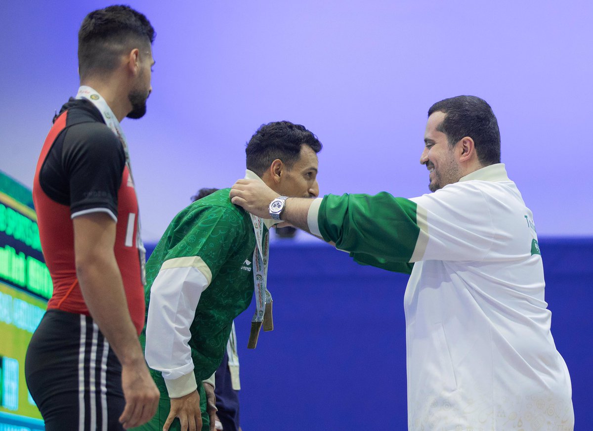 في دورة الألعاب العربية بالجزائر..لاعبو المنتخبات السعودية يحققون حتى الآن 11 ميدالية:

-ذهبيتان للأثقال

-فضية

-4 برونزيات للملاكمة

-برونزيتين للمبارزة

-برونزية للدراجات

-برونزية للمصارعة

-