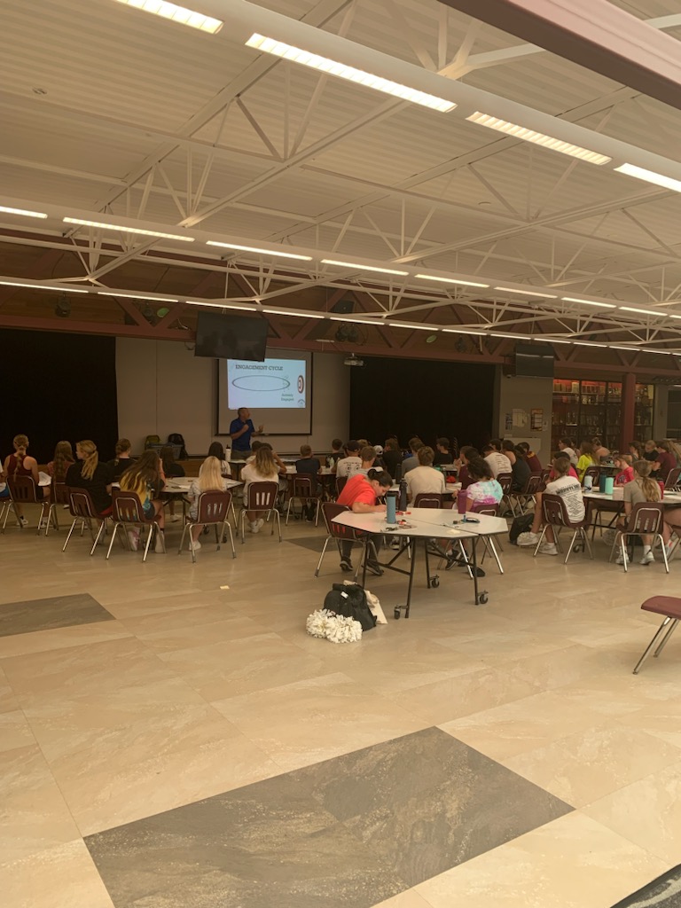 Free2Compete's tweet photo. We had a blast working with the athletes & coaches at Conestoga HS as they engaged in conversations about their culture, how to grow it, & how to protect it!
#CultureCamp #ActivelyEngaged #BeAGreatTeammate https://t.co/AvYFJxyAGJ