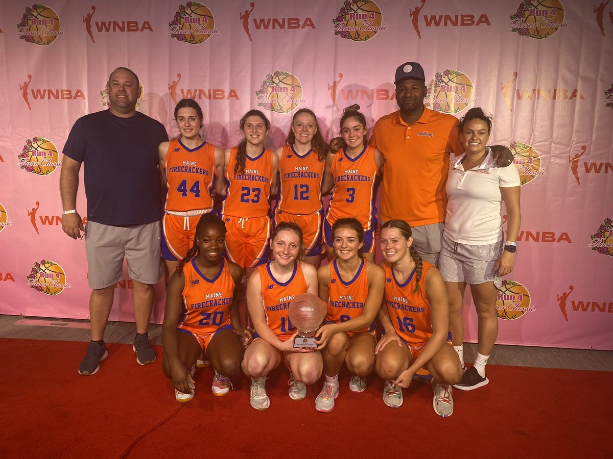nat_santiago04's tweet photo. Iโm so proud of our team for playing so well together this past week. It all paid off! Today we won the 17U Platinum Championship! @me_firecrackers #famonthree https://t.co/ACrra6J7zk