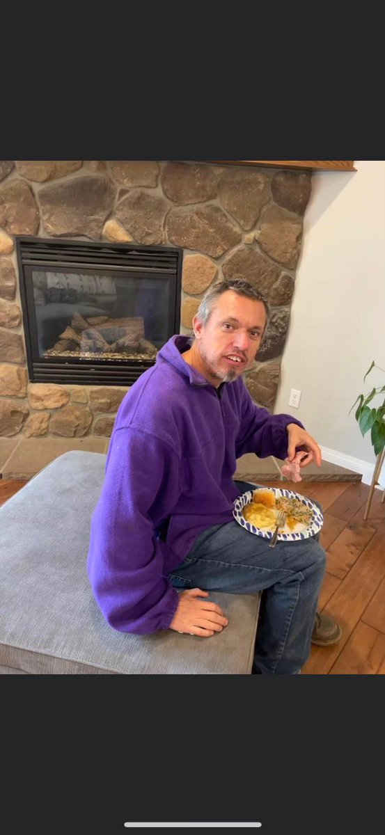 YakimaSheriff's tweet image. Missing and endangered man.
Please help us help the family find Scott “Scotty” Beckstrand. He went missing last night near 90th Ave and Ahtanum Rd.
He is wearing the blue baseball cap shown in the photo. He does have a mohawk-style haircut.
#MissingPerson #MissingPersonAlert