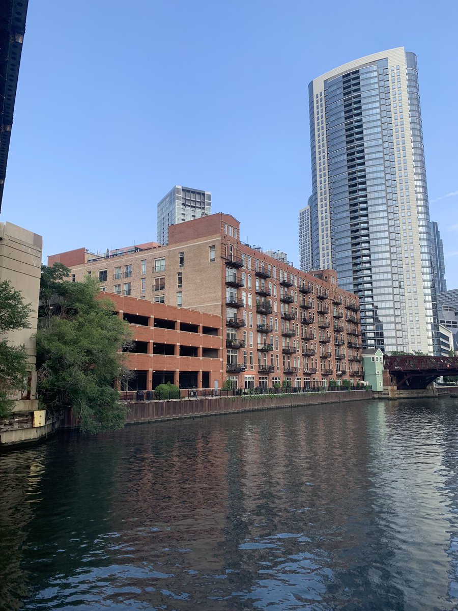 ibrahim_almazyd's tweet photo. Chicago https://t.co/bV25bmW9a5