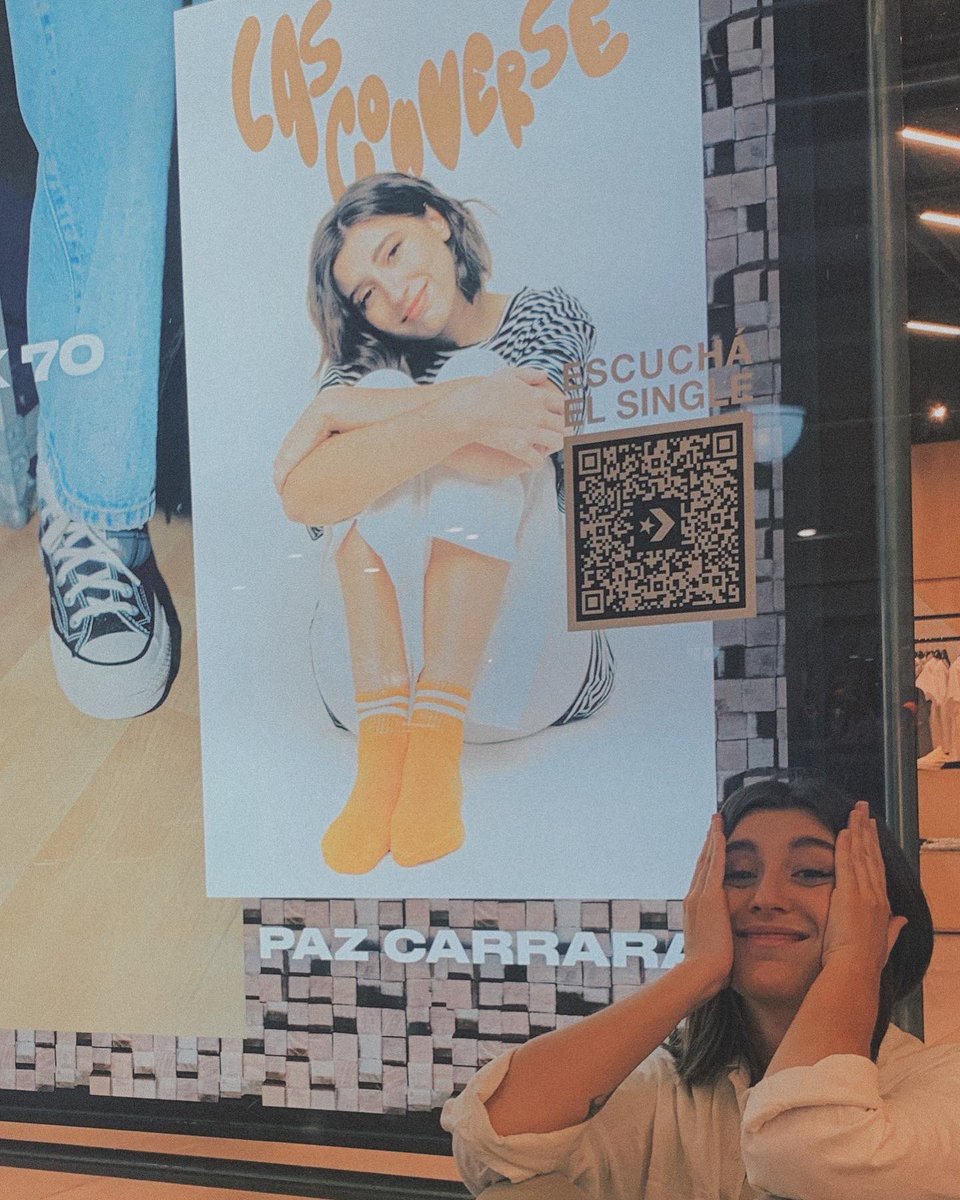 APAREZCO EN LA PORTADAAAAAA 😭😭😭😭

que divague ver todos los locales con mi cara. no entiendo nada.

gracias <a href="/Converse/">Converse</a> y vayan a escuchar la cancion ❤️❤️❤️❤️