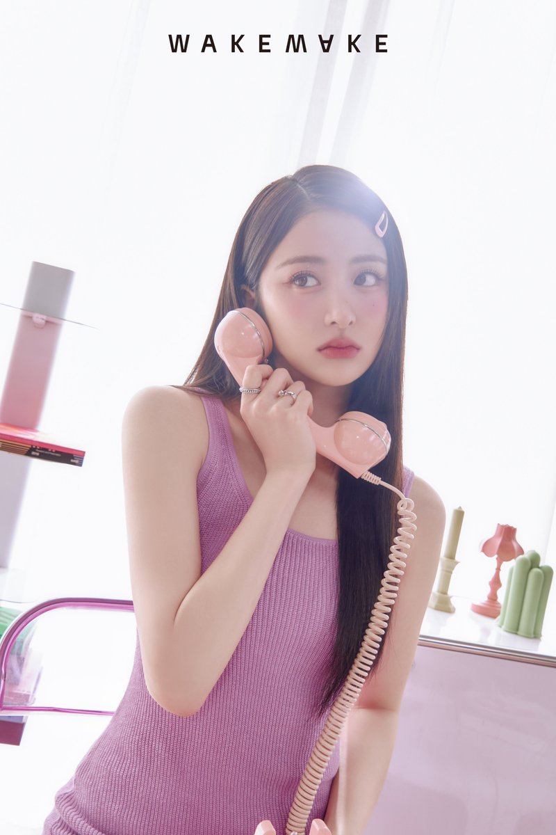 "Moshi, moshi. . .?" as I answer the phone painted in pink that compliments the theme of my outfit that day. Glossy lips and lilac dress also added the touch of feminine I needed.