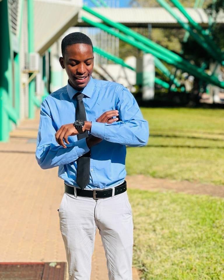 sir.tshipo tweet media