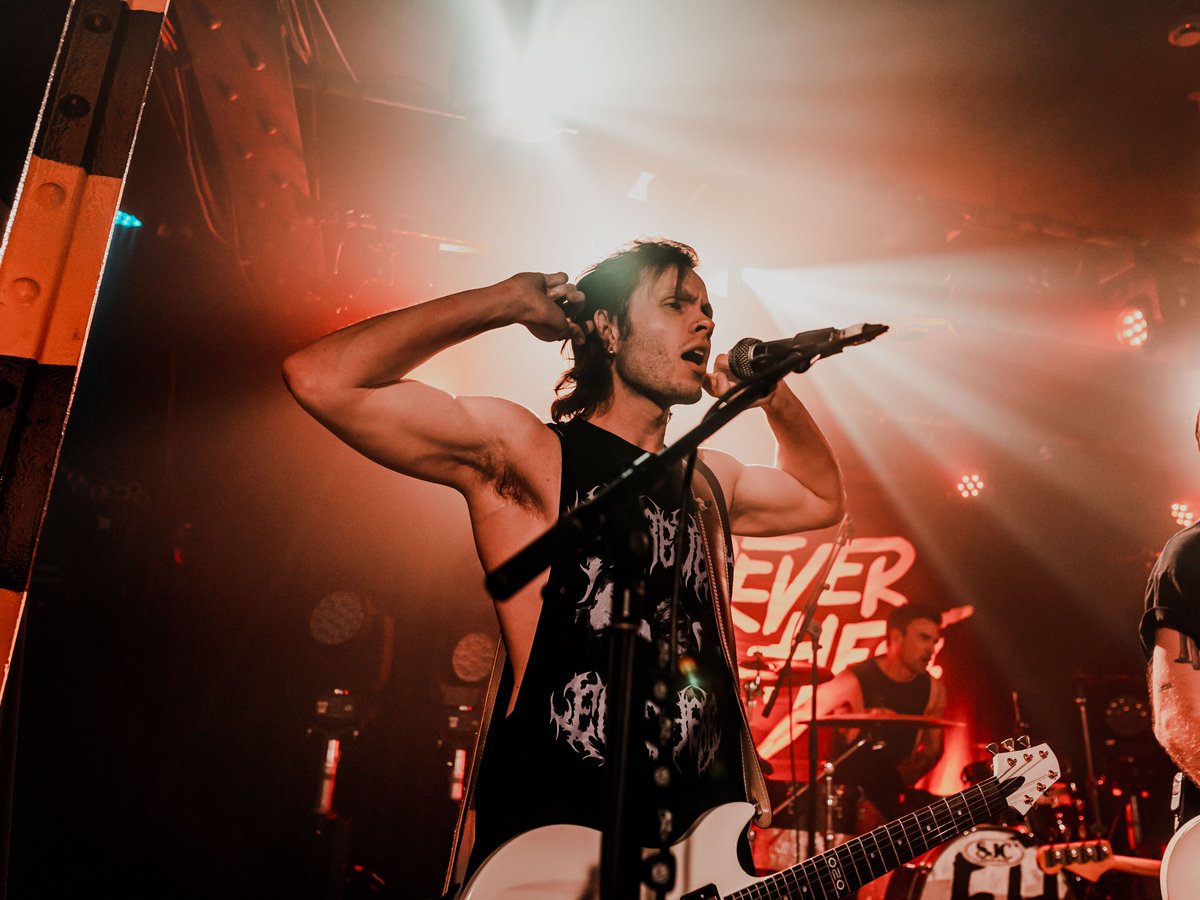 Wall Of Sound tweet media