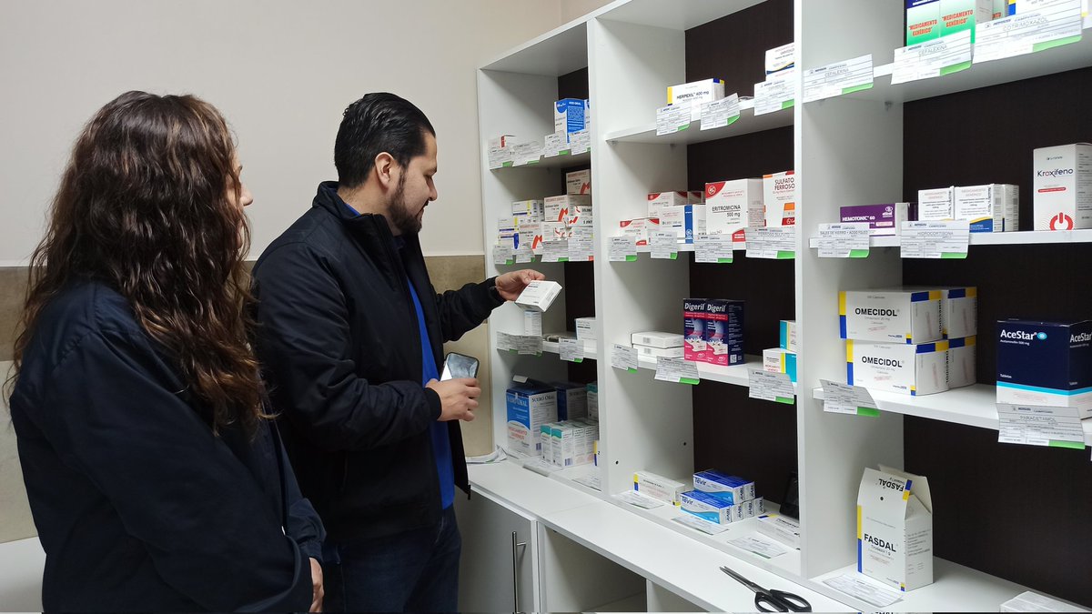 IESSCanar's tweet photo. #IESSatuServicio | Hoy, Paúl Molina, director provincial de @IESSCanar constató la  atención médica y servicios en los dispensarios de #IESSCampesino 👩‍🌾.

💊 Se entregó medicación en los dispensarios: San Francisco, Pindilig, Quillopungo en Azogues; Bayandel y Hornapala de Déleg. https://t.co/4Qyn0f2FoT