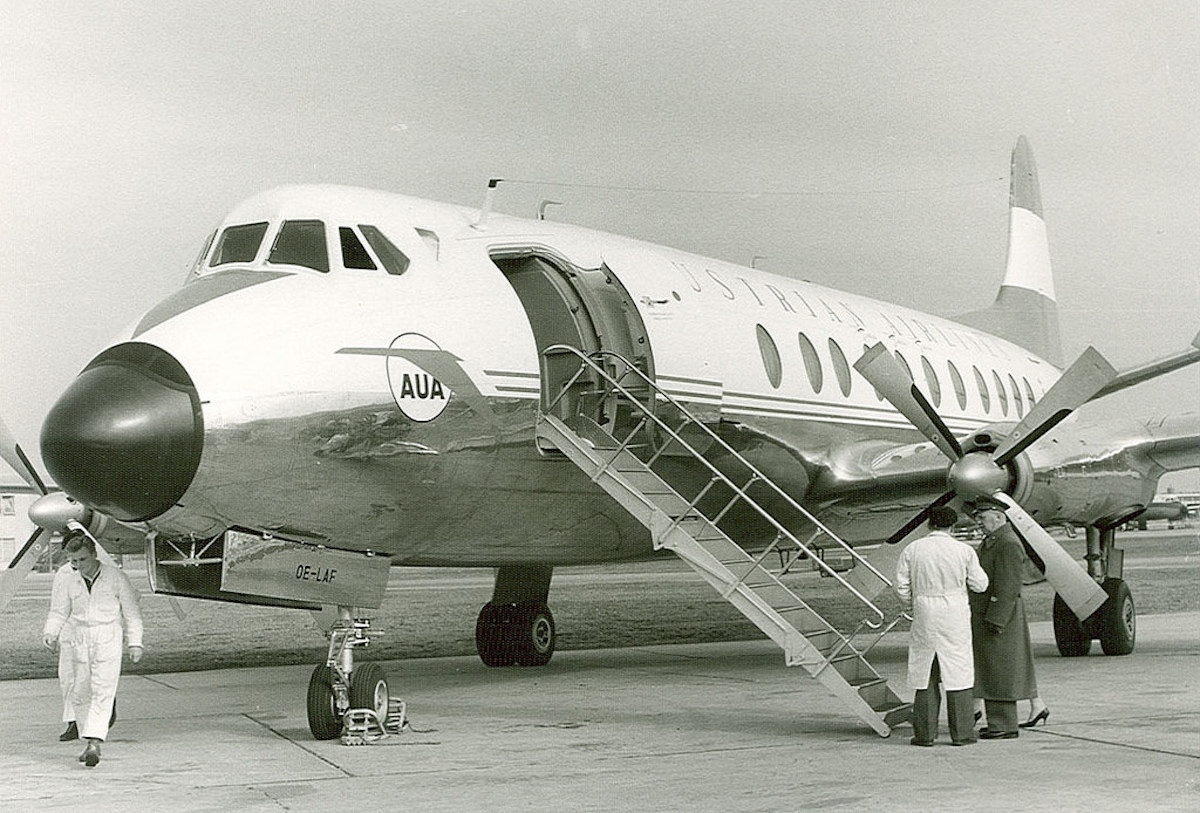 Flugauskunft's tweet photo. Austrian: Seit 60 Jahren fliegt ein Lächeln um die Welt https://t.co/MfyFIh3d5d https://t.co/ddFt1zzNWA