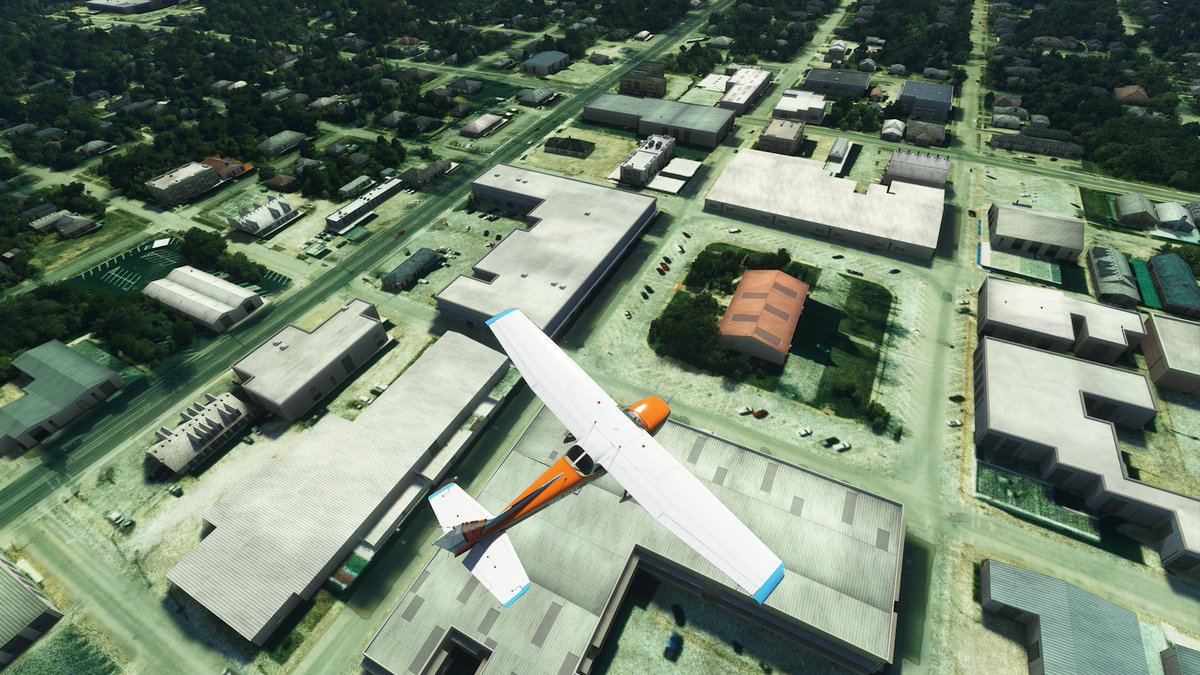 Adk0n77's tweet image. Pic 1: BING MAPS
Pic 2: IN GAME MAP
Pic 3: IN GAME

@MSFSofficial will #MSFS24 use more of the map data to more closely create structures?
#MicrosoftFlightSimulator #MSFS20