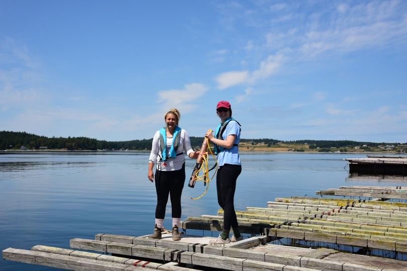 Back from our annual trip to <a href="/PennCove/">Penn Cove Shellfish</a> shellfish, thanks so much to Zane and Tim for helping us put out a ton of water quality sensors! <a href="/carrington_lab/">Carrington Lab</a> <a href="/EC_carrington/">Emily Carrington</a> <a href="/coastalkelsey/">Kelsey O'Donnell 🌈</a> <a href="/matt_reidenbach/">Matt Reidenbach</a> <a href="/KindallMurie/">Kindall Murie</a>