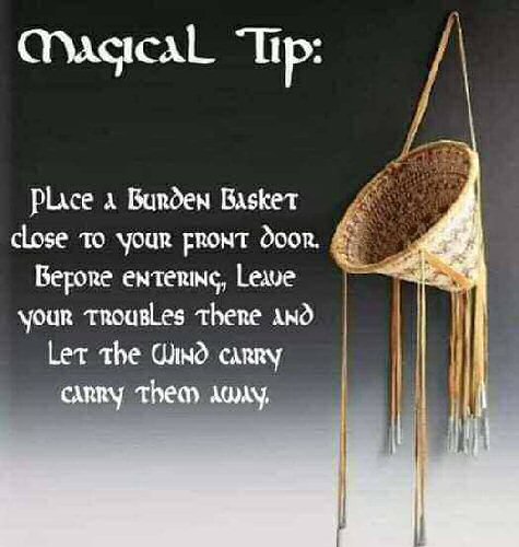 inamorata_xx's tweet photo. #WitchTip - Burden Basket
Place a burden basket close to your front door. Before entering, leave your troubles there and let the wind carry them away.
Thanks for visiting!❤️
#MagicalTip #WitchyWednesday https://t.co/cHAkkGpdv2