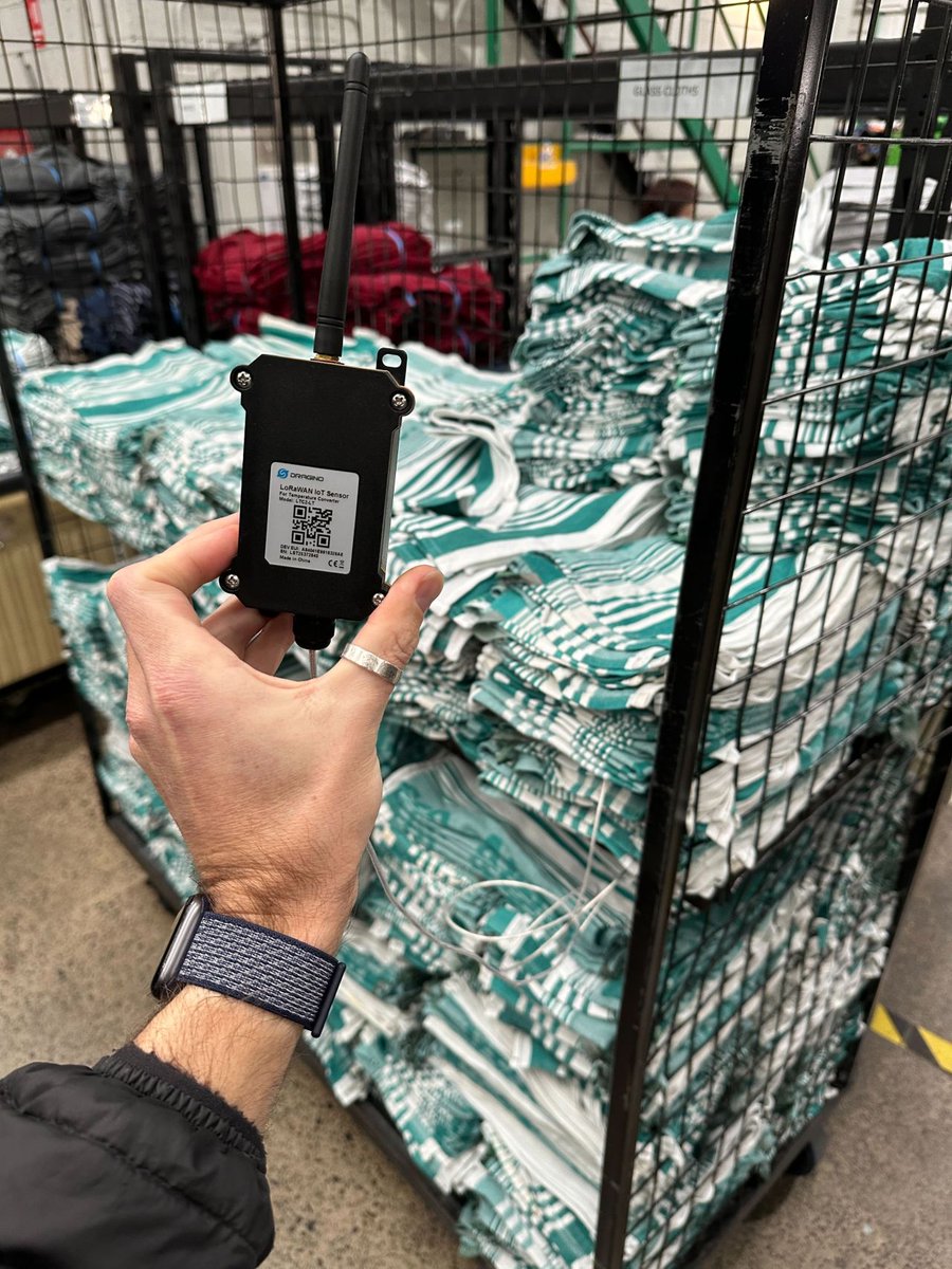 SafetyCultureHQ's tweet image. We recently dropped in to see our customers at @alscogreenroom 🫧

During our visit, we installed SafetyCulture Sensors to help prevent the likelihood of incidents in their facilities.

#CommercialCleaning #IOT #Sensors @_InAuro