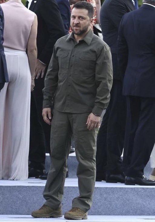 ImMeme0's tweet photo. You’re staring in a face of a man who is willing to sacrifice thousands of his man just to please the western powers. https://t.co/Q9KJclvxhv