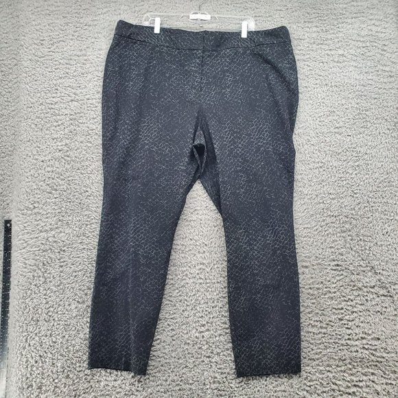 Zydre9's tweet photo. So good I had to share! Check out all the items I'm loving on @Poshmarkapp from @GrittyThrifter #poshmark #fashion #style #shopmycloset #thelimited: https://t.co/oqXWfc3bUQ https://t.co/mysT2ScRcD