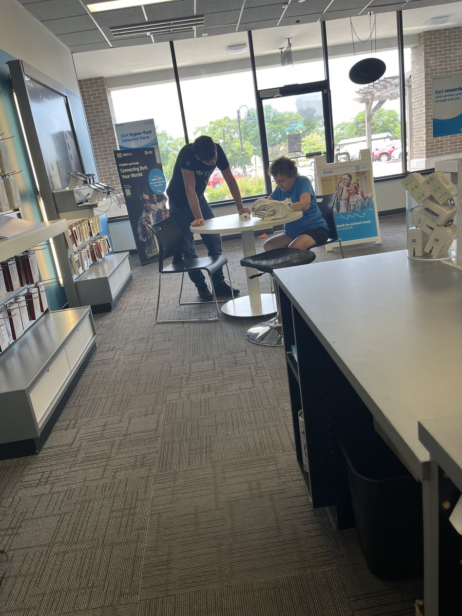 Frank at our prime New Berlin store giving our customers an extraordinary experience! <a href="/RuckKelly/">Kelly Ruck</a> <a href="/DavidVenRoy1/">David Ven Roy</a>