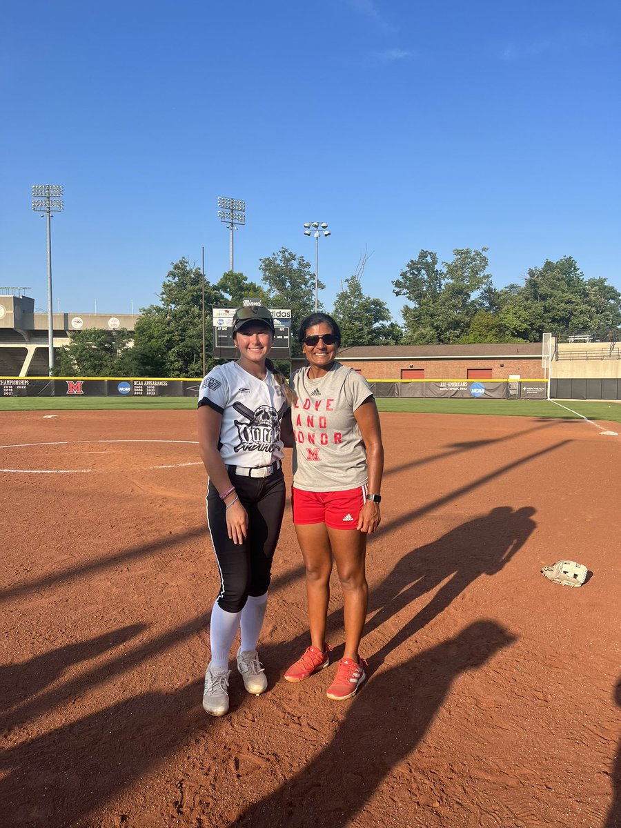 Nola Tracy tweet media