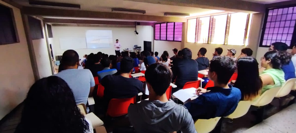 El Prof. <a href="/oswaldojleal/">Oswaldo Leal</a> expuso las leyes económicas y la diferencia entre dinero y moneda. #Econintech #UCLA #DCyT 
.
.
<a href="/AtlasNetwork/">Atlas Network</a>