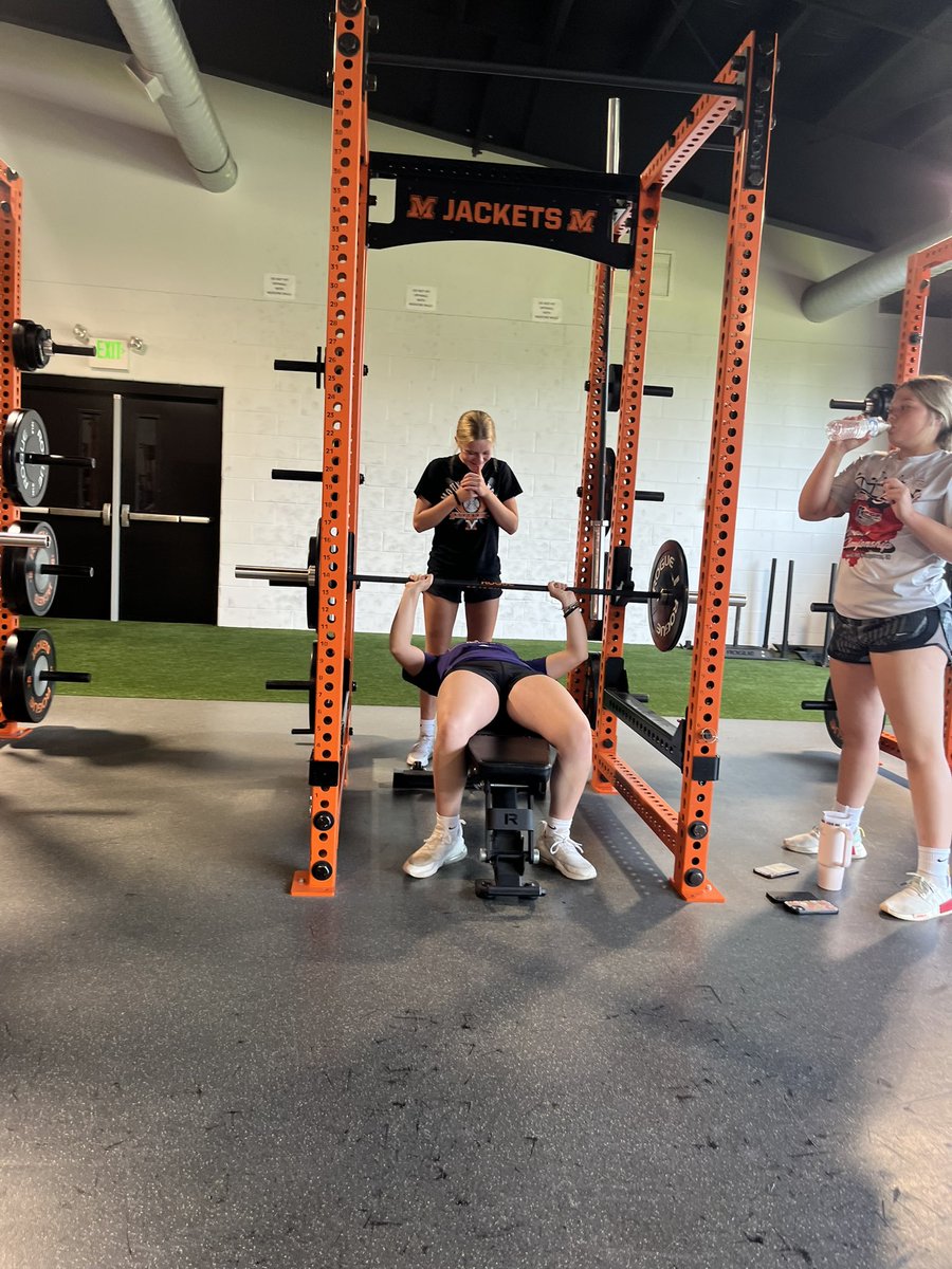 mvhs_softball's tweet photo. Join the fun every Tuesday and Thursday 5pm to 6pm!! https://t.co/6gFU15Zt7A