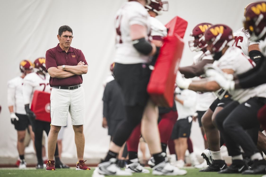 Commanders_DC's tweet photo. Tweeting at the
@Commanders
 everyday until they follow me...

Day 1,144

Some of the best shots from the Commanders recent Minicamp…

#WashingtonCommanders #HTTC  #Commanders #TakeCommand #Day1144 1️⃣1️⃣4️⃣4️⃣ https://t.co/h1r3jyDOlD