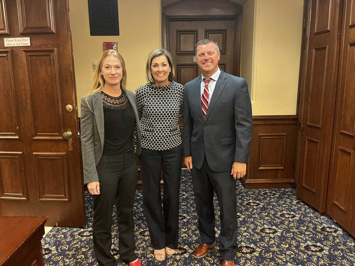 Kim Reynolds tweet media