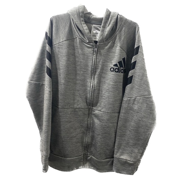 jazamina's tweet photo. So good I had to share! Check out all the items I'm loving on @Poshmarkapp #poshmark #fashion #style #shopmycloset #playfulpromises #adidas: https://t.co/iLUN0PV0bQ https://t.co/PVZk8AKNo0