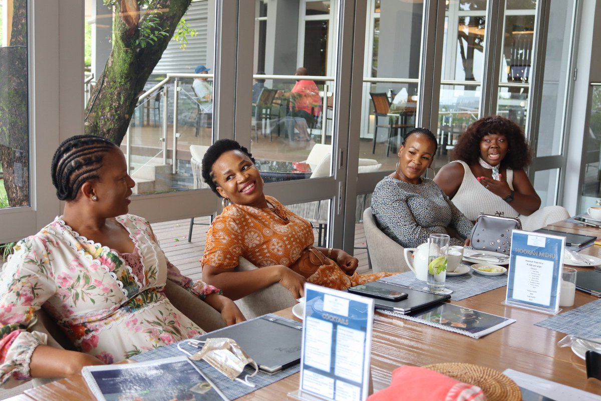 moloko_semenya's tweet photo. The Women's Network is a platform for ladies who want to have fun,smash their goals and TRAVEL TOGETHER.
Only 15 spots in the AUGUST Group.
βοΈ 081 416 0221 for more info.
#IzinganeZesthembu #shoki #Nota #mrsmops #kelvinmomo#Musa #MsManche https://t.co/z7rXA9Favr