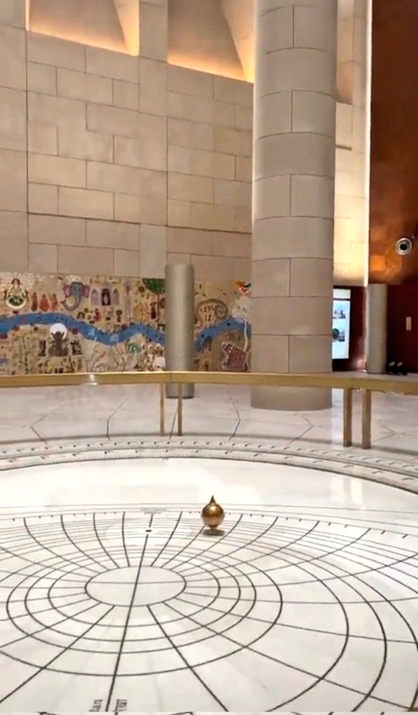 નવા સંસદ ભવનમાં ગોઠવાયેલા Foucault Pendulum (ફૂકો લોલક) નું વિજ્ઞાન, ભૂગોળ અને ઈતિહાસ સફારીના નવા અંકમા.
#Safari #foucaultpendulum #Science #parliament #સફારી