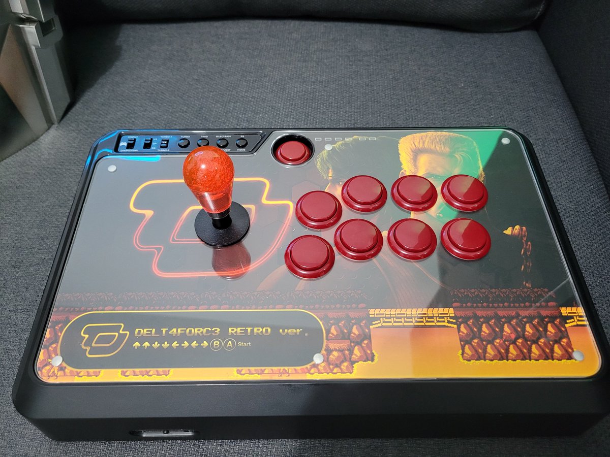 iDelt4's tweet photo. Ya quedó modificado el arcade stick, nomás faltan los botones y al 100 https://t.co/oVuEyK65y4