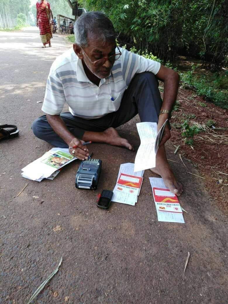 ArunParihar1998's tweet image. @PMOIndia 
@narendramodi 
@AshwiniVaishnaw 
@GoI_MeitY
@IndiaPostOffice
@devusinh @PIB_India @mygovindia @AmritMahotsav @PMOIndia
Exploitation Condition of central government employee
#GDS_wants_justice
#gramin_dak_sewak
#gds_ko_permanent_karo
#Remove_rule_3A
#justic4GDS