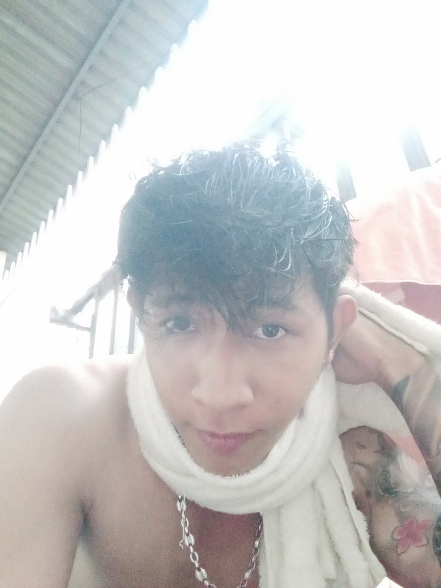 Tán em em hông đỗ 
Mà đúc vào đúng chỗ em lại mê 😊😊😄😄😄