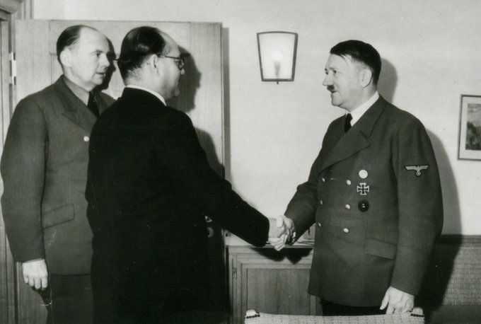 subyroy's tweet photo. Nehru in 1934/36 warned that Hitler wanted 🇬🇧 rule to continue in 🇮🇳; #scbose went anyway trying to become a wannabe Nazi... as expected, they rejected him, sent him to be their ally Tojo's subaltern which he duly became...Now no proto Nazism in 🇮🇳 please @PMOIndia @AmitShah @JPNadda ... PM should denounce the #LittlePlagiarist and all such Nazi-esque elements among his alleged supporters!