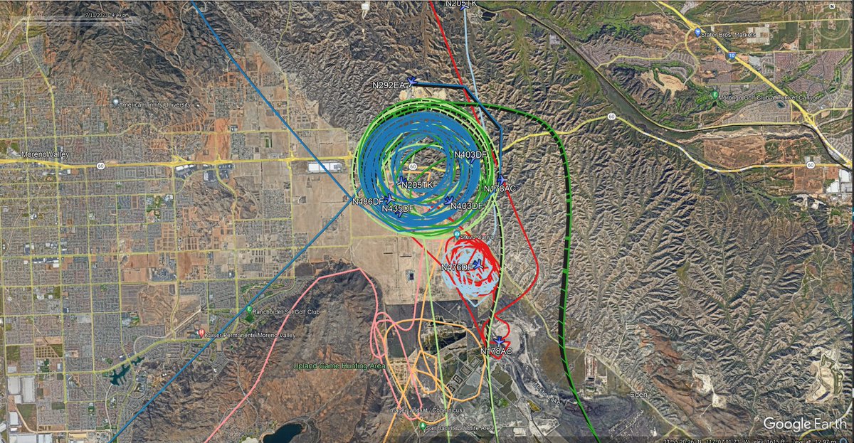 Update with additional firefighting aircraft: The 30+ acres #SpringsFire in #MorenoValley 
share.watchduty.org/i/6427
broadcastify.com/webPlayer/19

#CalFire 
#C301 #N486DF Type I Heli FireHawk
#C305 #N476DF Type I Heli FireHawk
#T70 #N427DF Type III Airtanker
#T71 #N432DF Type III