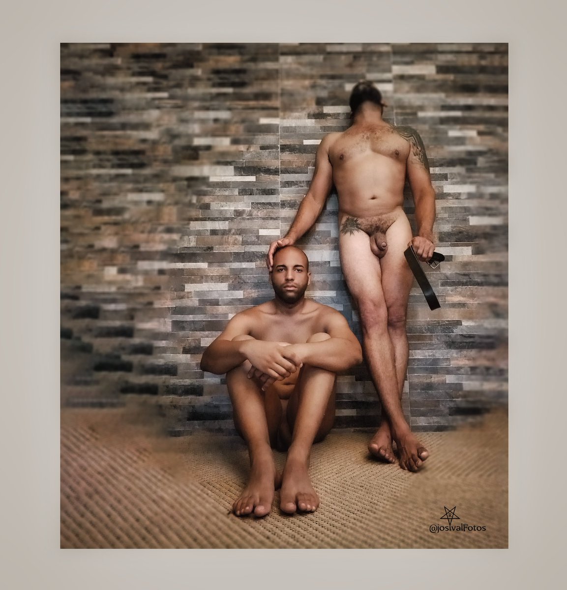 "Tu deber es descubrir tu mundo y después entregarte a él con todo tu corazón."
(Gautama Buddha)

En la imagen: #Pedro y #JulioCésar
Foto y edición: <a href="/JosivalFotos/">josivalFotos</a> 
(versión en 👉 <a href="/JosivalNegro/">josivalNegro</a>)

#hombres #cubanos #bdsm #male
#man #male 
Proyecto fotográfico #josivalFotos