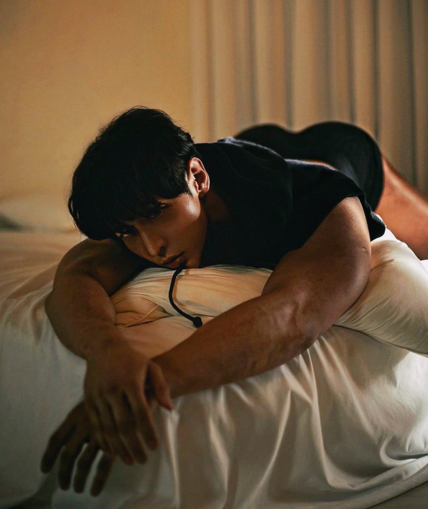 hellschoi's tweet image. 𝙸𝚖 𝚋𝚊𝚌𝚔 _ 𝙰𝚗𝚍 𝚐𝚘𝚘𝚍 𝚗𝚒𝚐𝚑𝚝.