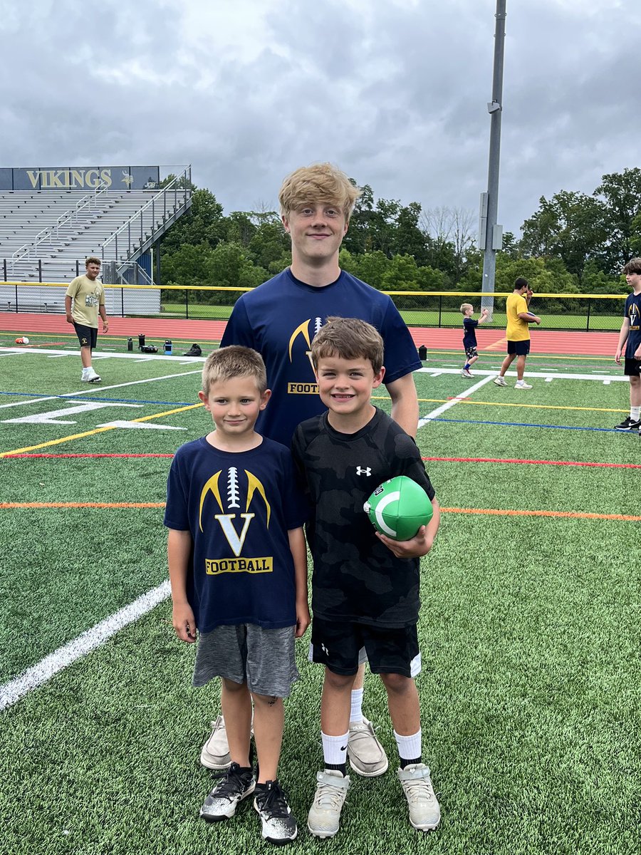 Snap shots of our 5th annual Vernon Youth Football Camp!  Over 90 campers with 80 high school players being great role models. #FAMILY #sticktogether #staytogether #wintogether
