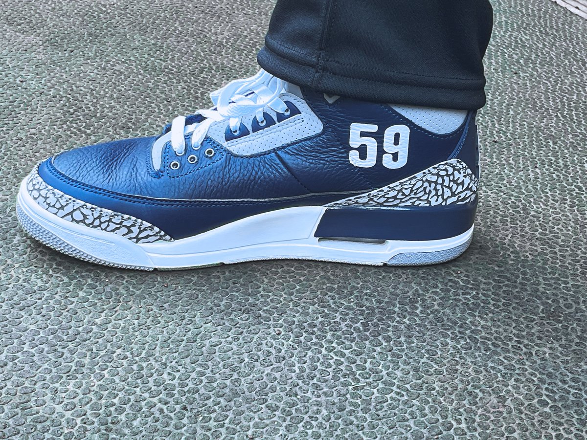 retro 3 georgetown on feet