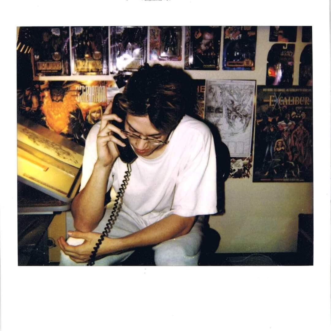 shelbywankenobi's tweet photo. #TBT 26 or 27 years ago. Was either going over my comic pages with Danzig or my Marvel editor. I remember I was sick with a flu bug. Check out that full size @Stephen_Platt pencil copy on the wall haha the tech on that page was so cool #oldschool #ancient #idrawstuff #comicbooks https://t.co/GA99uy6IhF