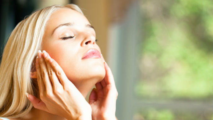 DrKenSumida's tweet photo. Benefits of a Facelift. Facelifts address specific issues that many people come up against… https://t.co/jsarEXe8Qm https://t.co/QKbGHjQQVJ