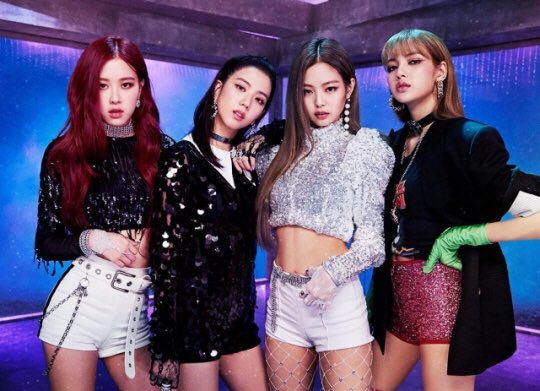 “การต่อสัญญาของ #LISA ยังไม่ชัดเจน…อีก 3 คนราบรื่น”

- LS มีแนวโน้มที่จะออกจาก YG
- YG หวังว่าจะมีบทสรุปก่อนหมดสัญญา
- แหล่งข่าวจีน: เป็นการยากที่จะหารือตารางงานหลัง ส.ค. เพราะการต่อสัญญากับ LS ยังไม่ชัดเจน
- YG: เป็นเพราะทัวร์และตารางงานส่วนตัว ไม่เกี่ยวว่าจะเซ็นสัญญาหรือไม่