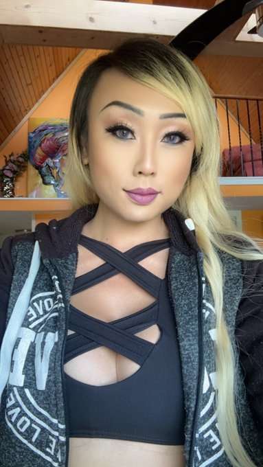Venus Lux - 💋 IG: EmpressVlux https://t.co/pC7XUbUPF4