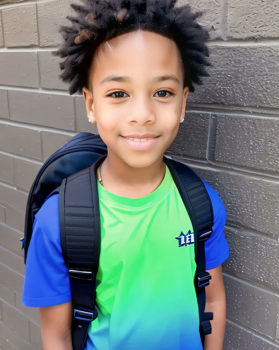 ryanj81's tweet image. Little me ☺️❤️ #Remini #ai #ia