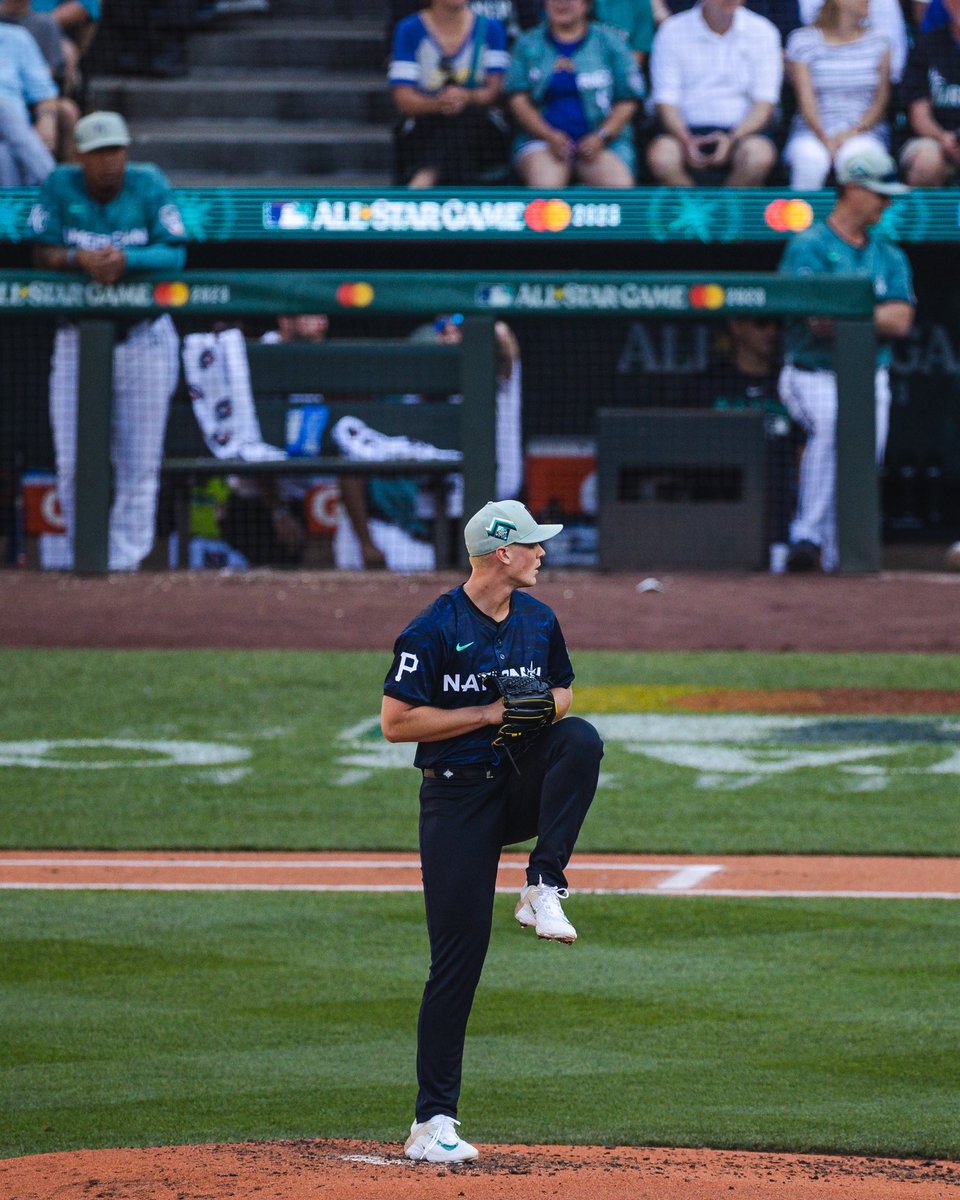 Pirates's tweet image. MK23.