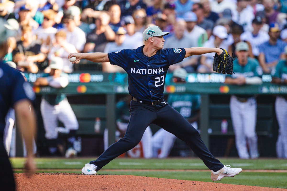 Pirates's tweet image. MK23.