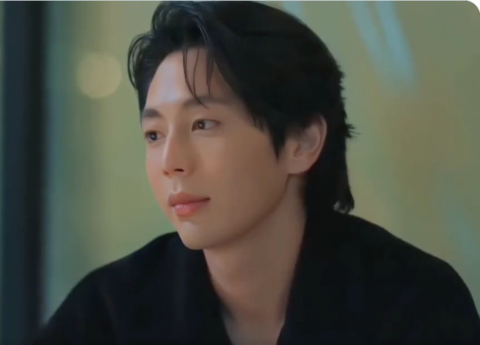 babybirdy4's tweet photo. ตอนเป็นผู้จัด                                    ต��นเป็นนักแสดง

เอ็นดูเค้านะคะ #StepByStepFinalEP #uppoompat https://t.co/iTf1XEgkw0