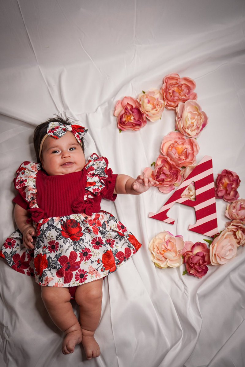 cesarbrou's tweet photo. Hoy celebro que mi mundo cumple 3 meses lleno de colores, gracias a esta sonrisa. Feliz mes #3 amor de mi vida. Te amo almita♥️ https://t.co/tixYqabuym