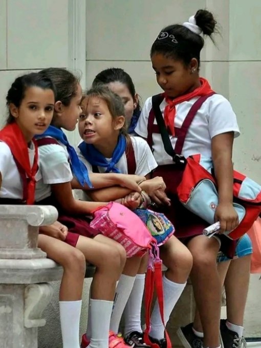 En #Cuba cobra cada día mayor vigencia el postulado martiano de que los niños nacen para ser felices. #HolguinSi
