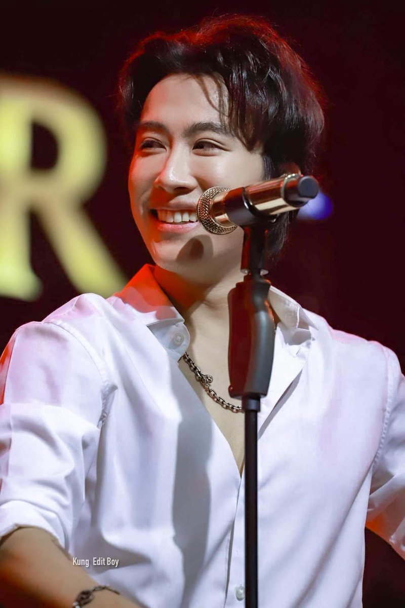 chonlakran's tweet photo. ขอให้วันนี้เป็นวันที่ดีของนุ๊กนะ สนุกและมีความสุขกับงานที่ทำ เป็นกำลังใจให้เสมอนะ เจ้าแมวน้ำ แกน่ะเก่งอยู่แล้ว 
สู้ๆนะเจ้าคนเก่ง 💛🦭
#เปิดกล้องปะฉะดะ_นุ๊กธนดล https://t.co/MaxY88M51v