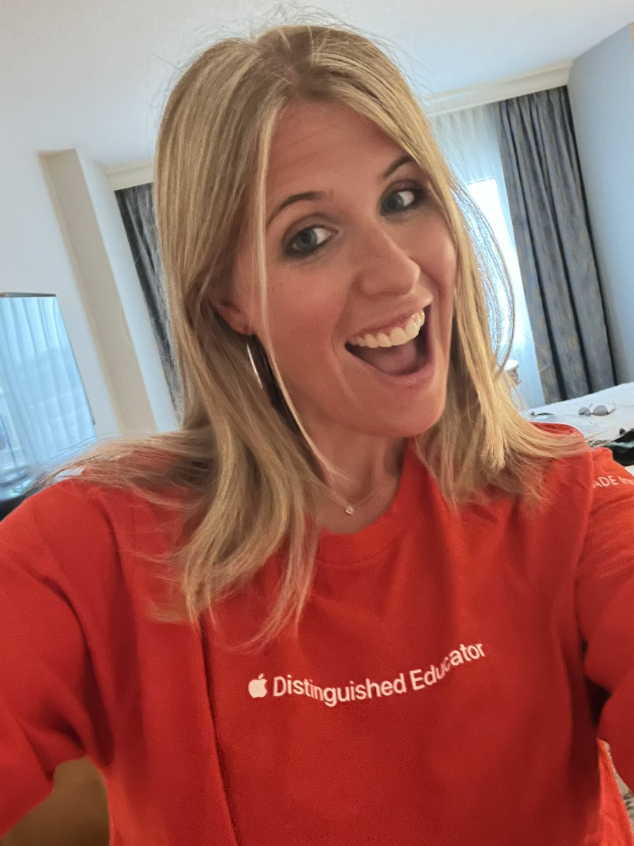 msbaxfield's tweet photo. I got me a cool shirt! #ADE2023 https://t.co/MFxFkTqqUs
