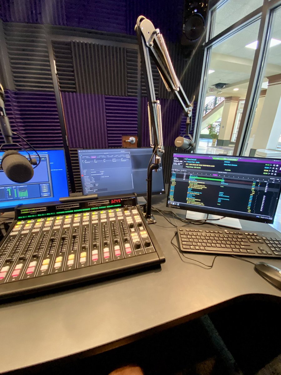 TheBear91_3's tweet image. WELCOME to the NEW BEAR 91.3!
At 5:08 pm on Tuesday, July 11, 2023 the NEW BEAR 91.3 went live, &amp;amp; the old Bear sound &amp;amp; the old Bear Cave have officially been retired in the basement of the Ronnie Williams Student Center. #KUCA #BearClawsUp #UCABears #ForTheStudents