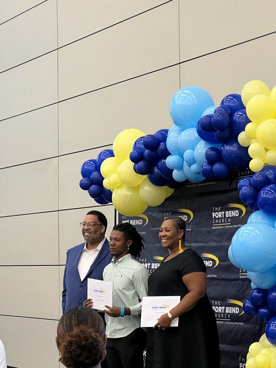 tmhsfuture's tweet photo. Congratulations Donovan Jackson and Carlton Jones TMHS Class of 2023! Fort Bend Church &amp; Kaleidoscope Scholarship receipents!
#buffpride https://t.co/sWyJLLfuLd